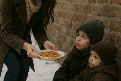 Ella Alimentó a Dos Huérfanos con una Comida Caliente—15 Años Después, un Auto de Lujo se Detuvo Frente a Su Puerta