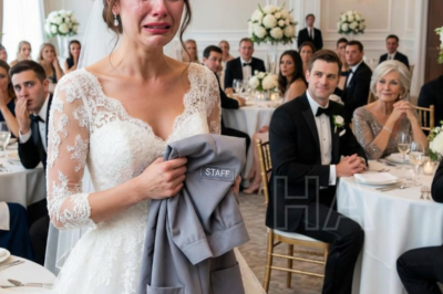 En la boda de mi hija, su suegra le entregó una caja de regalo. Cuando mi hija la abrió, encontró dentro un uniforme de empleada doméstica. Mi yerno sonrió y comentó: “Justo lo que necesitará en casa”. Los ojos de mi hija se llenaron de lágrimas y comenzó a temblar. Yo me levanté silenciosamente de mi asiento y dije: “Bien, veamos ahora el regalo que tengo para ustedes”. Cuando mi hija abrió mi caja, las expresiones en sus rostros se transformaron en una absoluta conmoción.